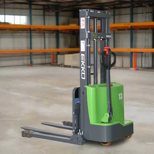 Green and gray forklift with 'Ekko' branding on a white background