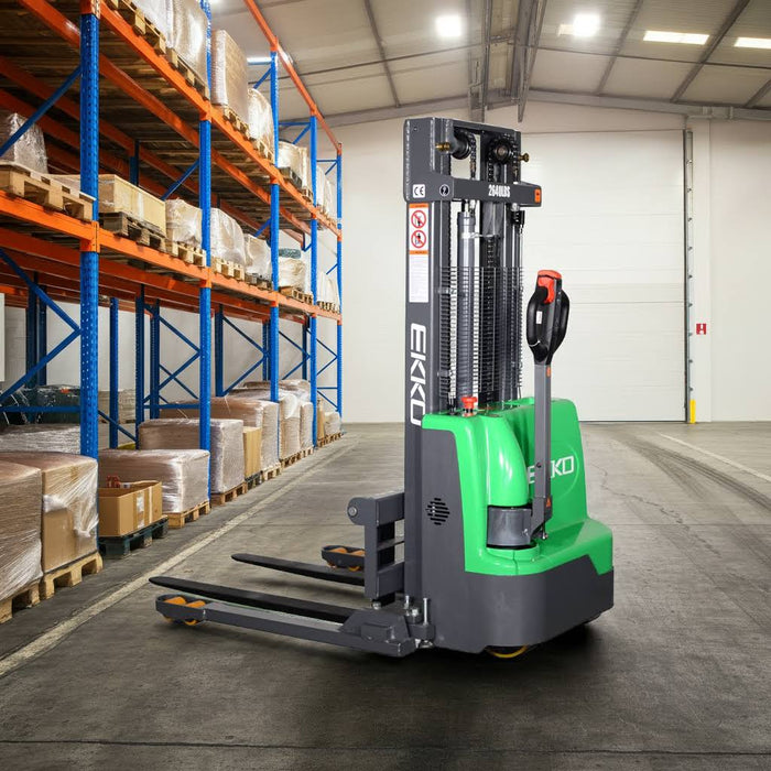 stradle stacker